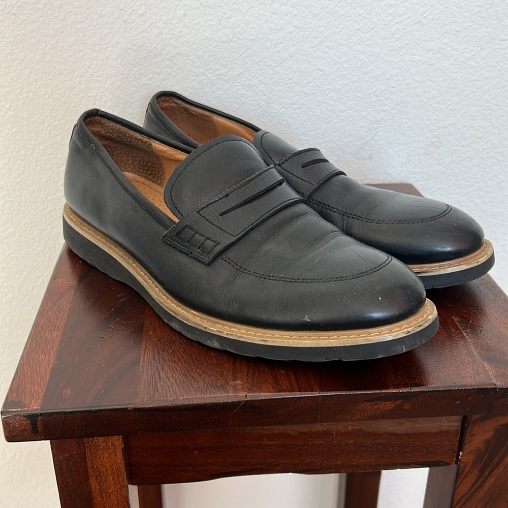 New Republic Men’s Black Loafer